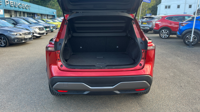 Nissan Qashqai 1.3 DiG-T MH N-Connecta 5dr Petrol Hatchback